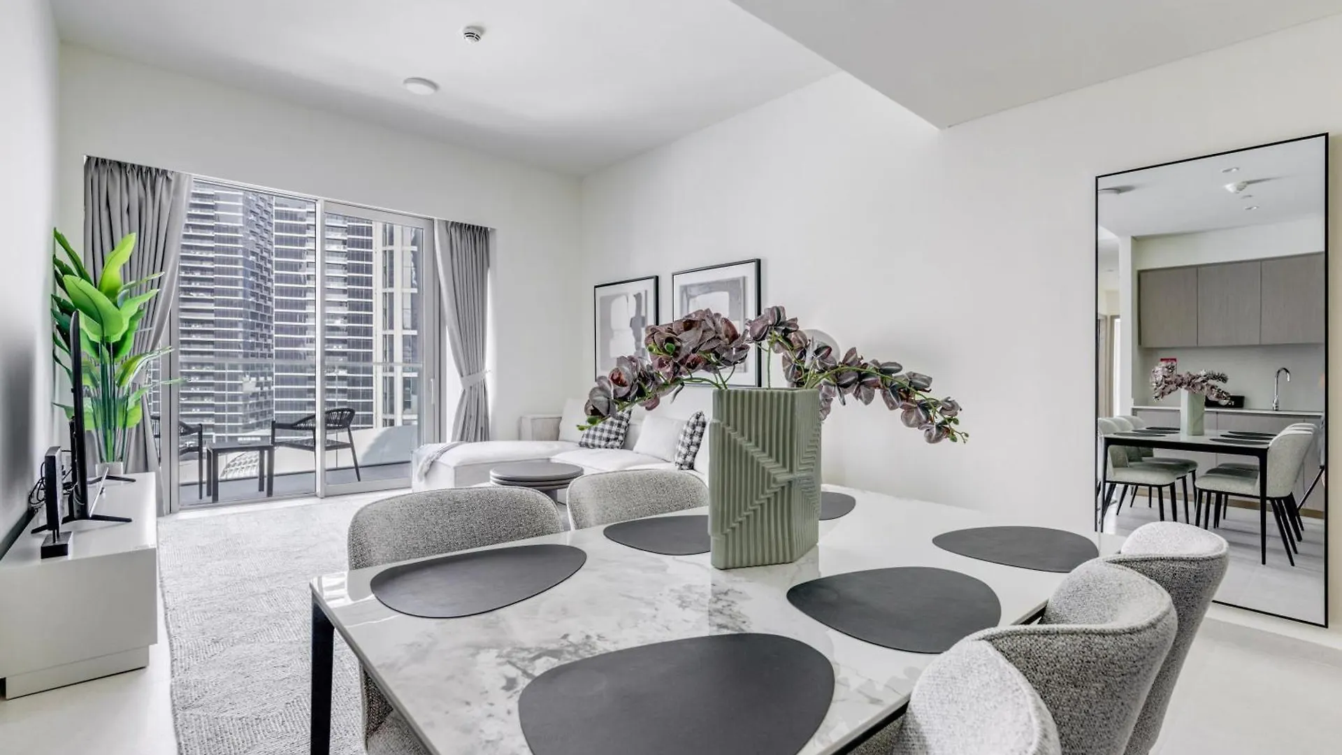 Grande Signature Residence - 2Br Modern Luxury Dubai